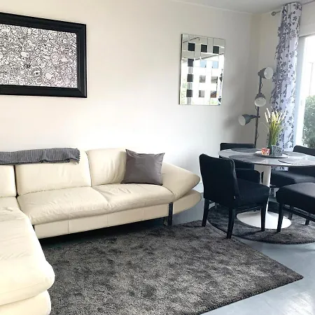 Nice Flat Near Paris Mcp *